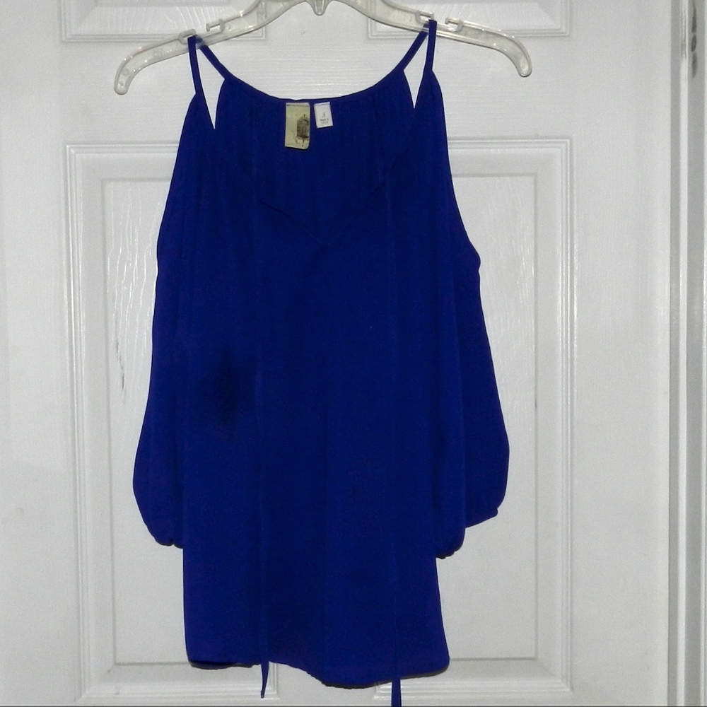 blouse